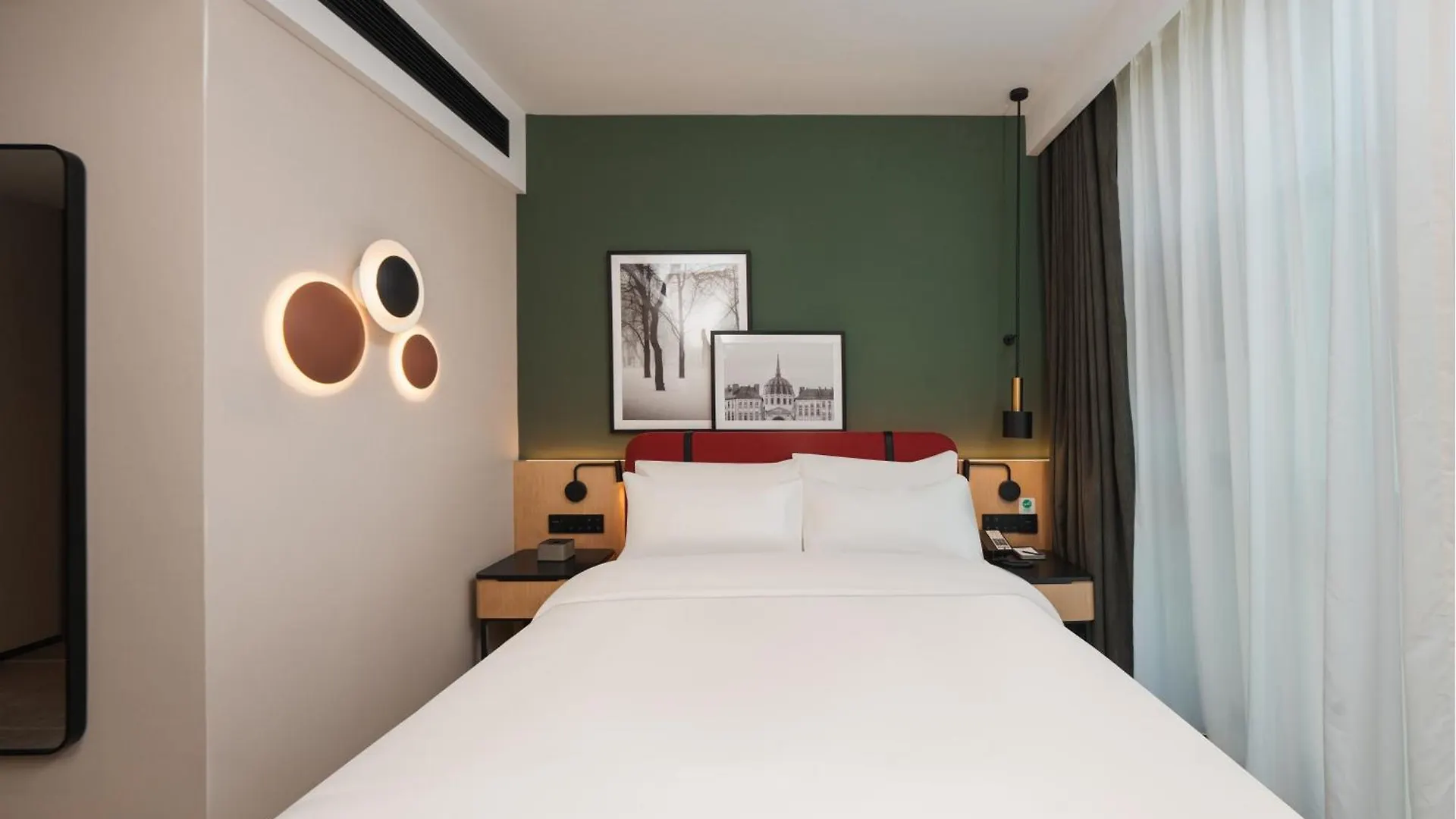 Campanile Shanghai Hongqiao Airport National Convention And Exhibition Center 3*,  סין